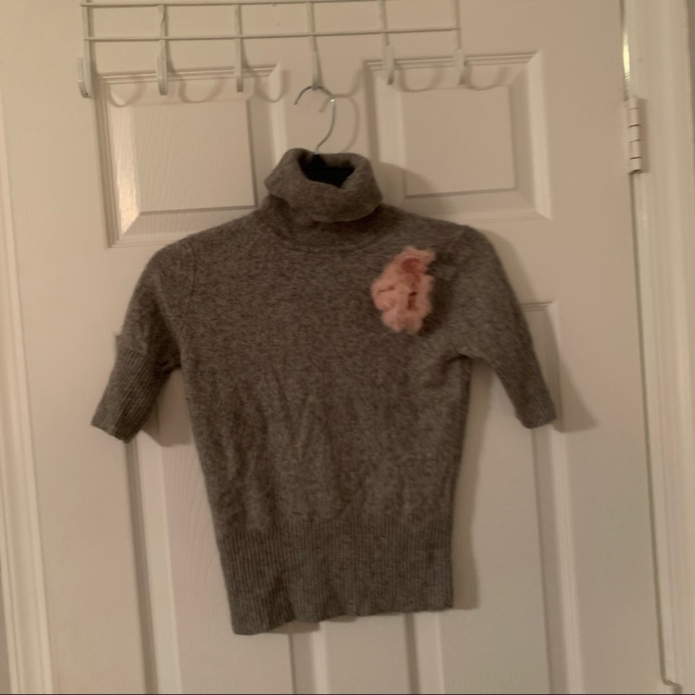 BCBG MaxAzaria gray top
